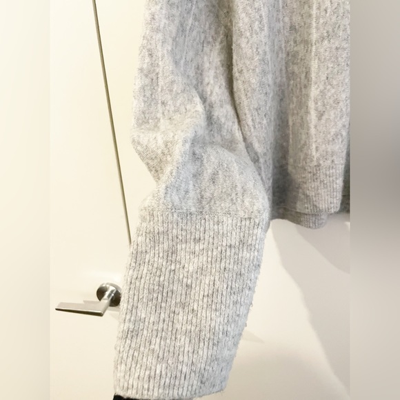 Amuse Society Gray Aline Knit Sweater in Light Grey with White Stripes Size M - Picture 7 of 10